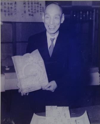 ２